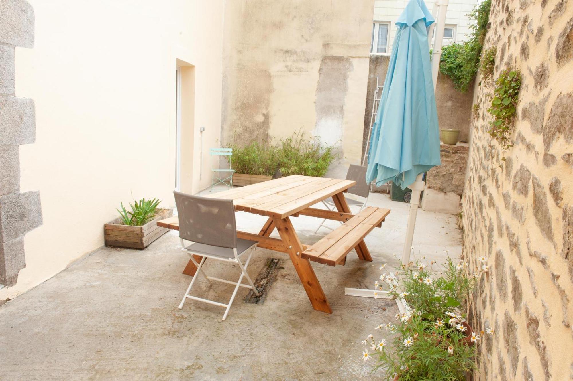 Immeuble De 3 Appartements Avec Cour Interieure Брест Экстерьер фото